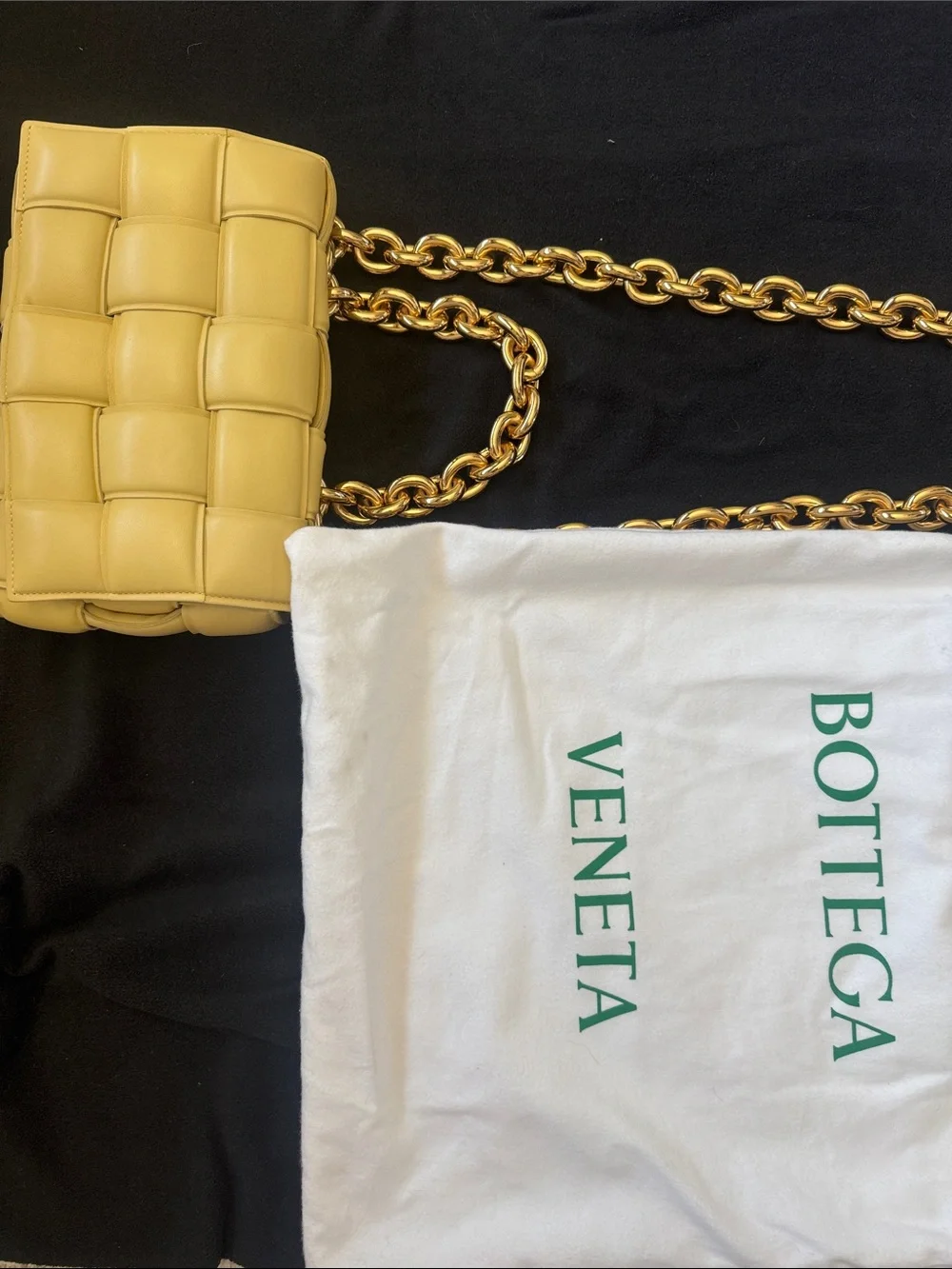Bottega Veneta Padded Intrecciato Shoulder Bag in Cream with Gold Chain - Picture 2 of 9